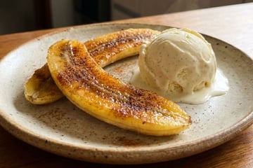 Banana assada na airfryer com canela e açúcar: sobremesa perfeita com só 3 ingredientes