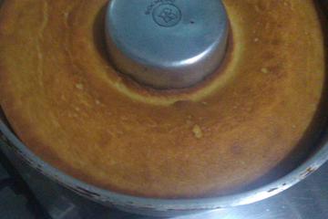 Bolo de aipim com farinha de trigo