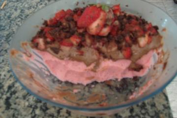 Mousse de morango com chocolate
