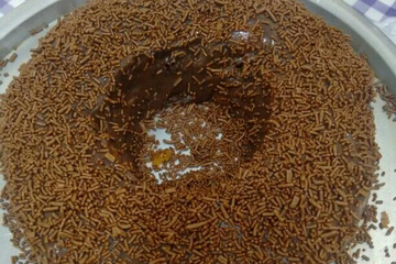 Bolo de cenoura recheado
