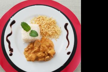Estrogonofe de frango básico