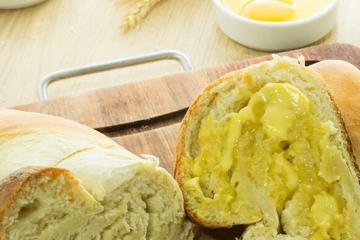 Pão caseiro com fermento biológico