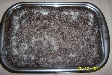 Pavê olho de sogra com calda de chocolate
