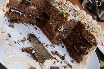 Bolo de leite ninho, oreo e nutella