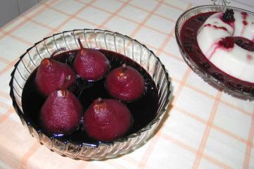 Pêras ao vinho