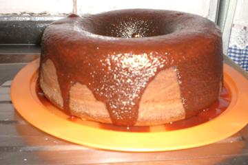 Bolo de fubá com goiabada