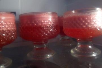 Gelatina cremosa com creme de leite
