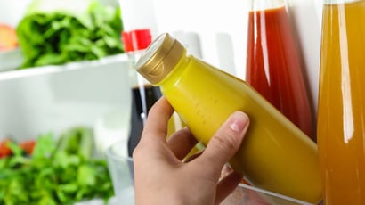Mostarda aberta precisa ir para a geladeira? Veja como um erro ao guardar o molho pode afetar sua saúde