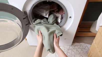 Estraga as roupas e aumenta a conta: 7 erros comuns a evitar ao usar a máquina de lavar roupa