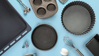 Kit com desconto! 5 assadeiras antiaderente para preparar bolos, tortas e outras receitas por menos de R$ 150