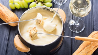Oferta antecipada de Black Friday: aparelho de fondue Brinox é opção para receber amigos em casa por até R$ 50
