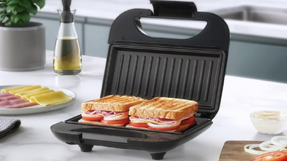 Essa Sanduicheira Grill Electrolux está com 36% off, ideal para preparar lanches rápidos