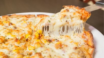 Quanto queijo devemos colocar na pizza? A quantidade certa para deixá-la perfeita