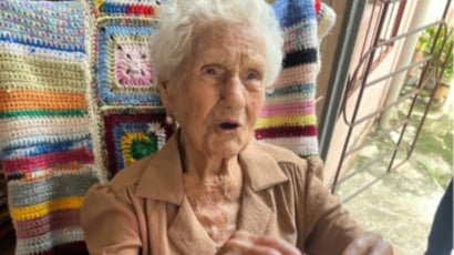 Ela vendia ovos para comprar tecido e fazer vestidos para dançar: hoje, aos 112 anos, Rosa Julia é a mulher mais velha de Cuba