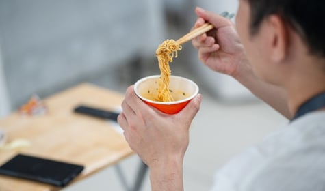 O que comer enquanto maratona doramas? Combinações perfeitas inspiradas nas suas séries favoritas