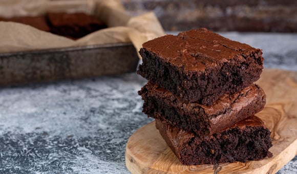 Nunca mais erre: o passo a passo definitivo para fazer o melhor brownie do mundo com a receita mais fácil do TudoGostoso