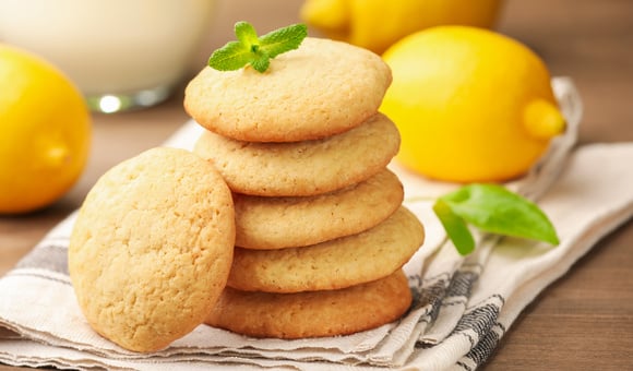 Receita de biscoito de limão sem farinha e sem açúcar: uma receita fácil e rápida para um doce saudável