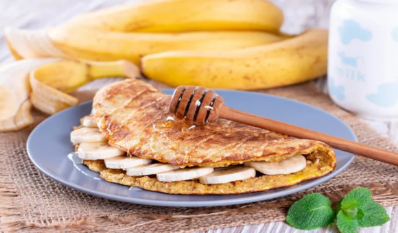 Banana e aveia viram uma crepioca deliciosa: TudoGostoso ensina receita saudável e fit para o café da manhã