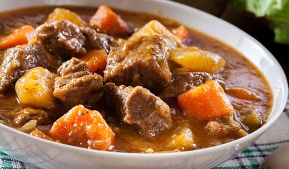 8 passos para fazer a melhor carne de panela da sua vida: é assim que os chefs profissionais fazem!