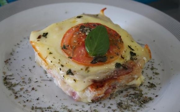 Misto quente de forno é a versão caprichada do lanche brasileiro (Créditos: TudoGostoso)