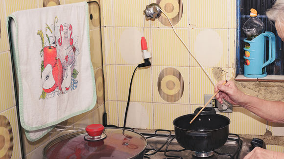 Assim ficou a reforma de uma pequena cozinha dos anos 60: "É uma cozinha clássica, na qual meu avô nunca fez nada."