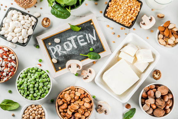 Tem medo de cortar a carne vermelha? Esses 8 alimentos têm mais proteína e são de fonte vegetal