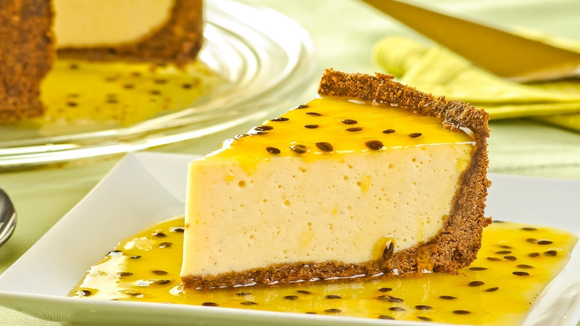 Nem rabanada, nem pavê: a sobremesa que faz sucesso na minha ceia de Natal é esse torta de mousse de maracujá