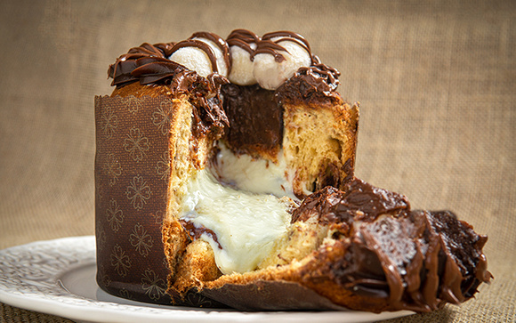 Nem passas, nem chocolate: neste Natal vou fazer um panetone de chocolate de Ninho com Nutella que quase transborda de tanto recheio