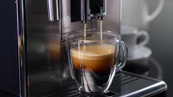 Cantinho do café: 4 cafeteiras com desconto para você renovar sua cozinha ainda hoje!