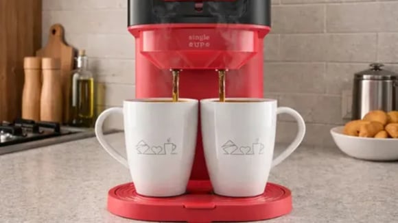 O melhor combo para café da manhã: Kit Cadence com cafeteira e sanduicheira está com desconto na Amazon
