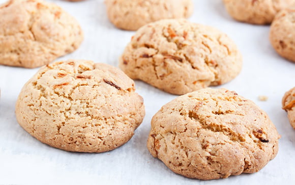 Biscoito caseiro fácil, crocante e rapidíssimo de preparar, perfeito para servir no café da manhã ou no lanche