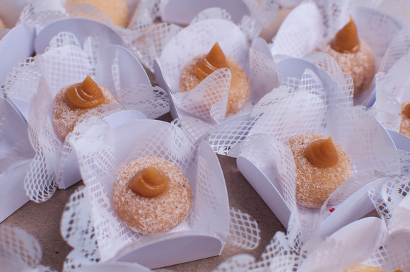 Brigadeiro de churros é o docinho que sempre faço nas comemorações da minha família: fica uma delícia e todo mundo pede a receita