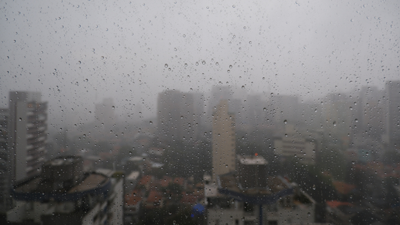 Confira as recomendações do Centro de Operações e Resiliência do Rio. (Créditos: Canva)