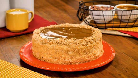 A torta paulista é uma sobremesa de amendoim para Festa Junina deliciosa e com uma apresentação incrível! (Créditos: TudoGostoso)