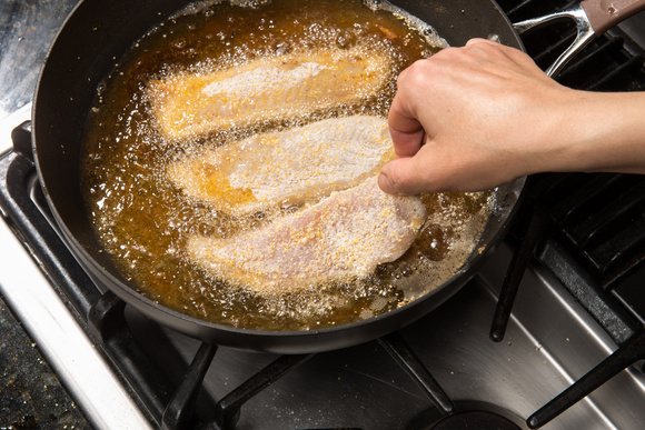 Como eliminar o cheiro de fritura em casa: truques de restaurante que realmente funcionam