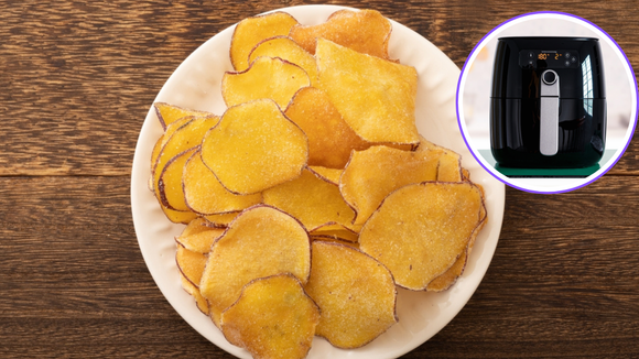 O segredo para o chips de batata-doce na airfryer ficar bem crocante: truque simples deixa a sua batatinha perfeita e deliciosa