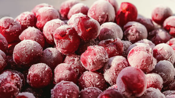 Cerejas congeladas podem ficar tão gostosas quanto as frescas: o TudoGostoso explica as três regras que fazem toda a diferença