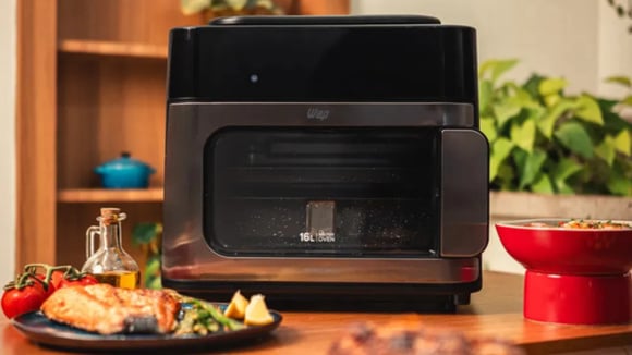 Com 63% de desconto no 9.9, esta Air fryer 16L da WAP vira forno e prepara de batata frita a bolo