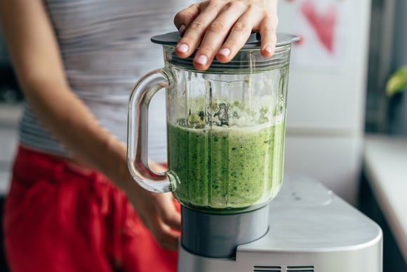 Faça suco verde com casca da melancia (Créditos: Shutterstock)