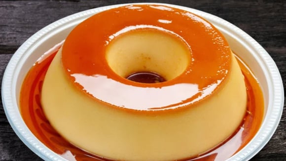 Eu finalmente acertei uma receita de pudim de leite condensado lisinho, a receita do TudoGostoso é perfeita!
