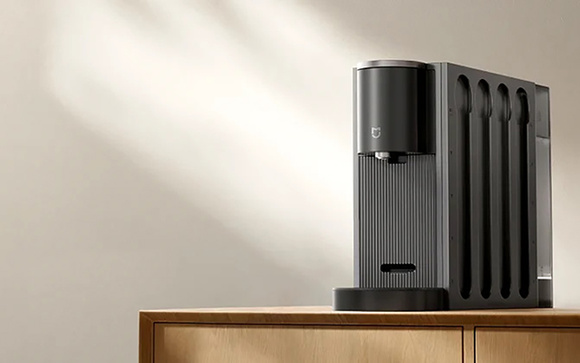 Já pensou em fazer um café espresso em 25 segundos e ainda de cápsula? É o que promete essa nova cafeteira da marca chinesa Xiaomi