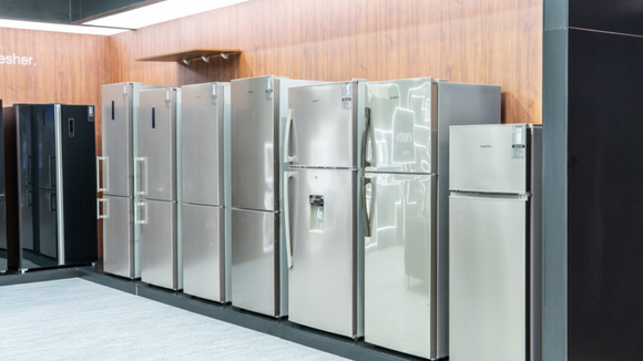 A Brastemp oferece descontos de até 10%, enquanto a Consul concede 5% em geladeiras participantes dos programas de troca. (créditos: Shutterstock)