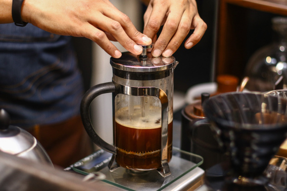 Descubra o segredo por trás do café perfeito com a cafeteira prensa francesa