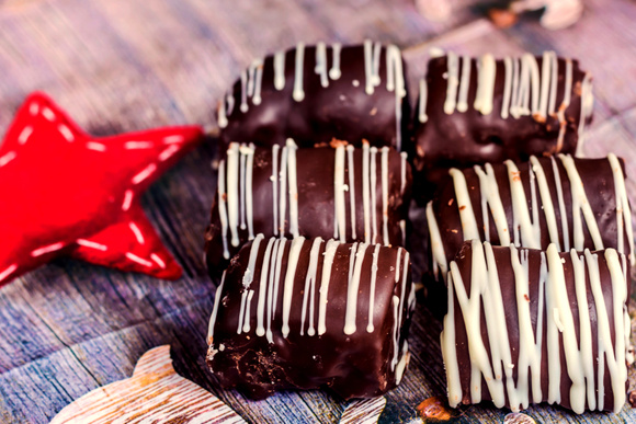 Fazer panetone bites em casa é muito fácil e muito mais econômico: vem aprender com o TudoGostoso!