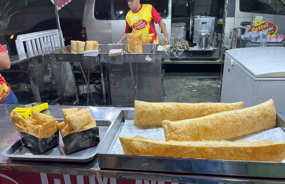 Pastel gigante custava em torno de R$40. (Foto: TudoGostoso)