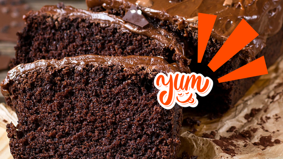 Bolo de chocolate de liquidificador fácil, rápido e delicioso é a receita perfeita para comer com um cafezinho