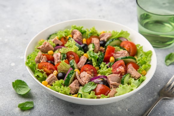 Esse ingrediente secreto vai deixar suas saladas MUITO mais gostosas!