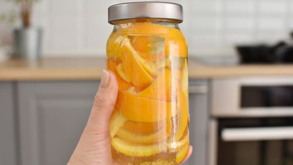 Misturar cascas de laranja com vinagre: por que é recomendado e para que serve