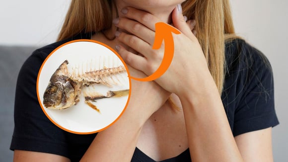 É isso que você deve fazer se ficar engasgado com uma espinha de peixe