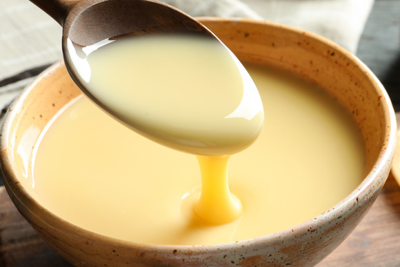Leite condensado SEM AÇÚCAR de apenas 3 ingredientes: detalhe no modo de preparo faz a diferença